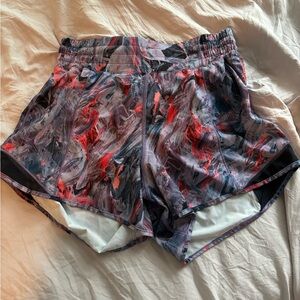 Lululemon Hotty Hot Shorts 4”